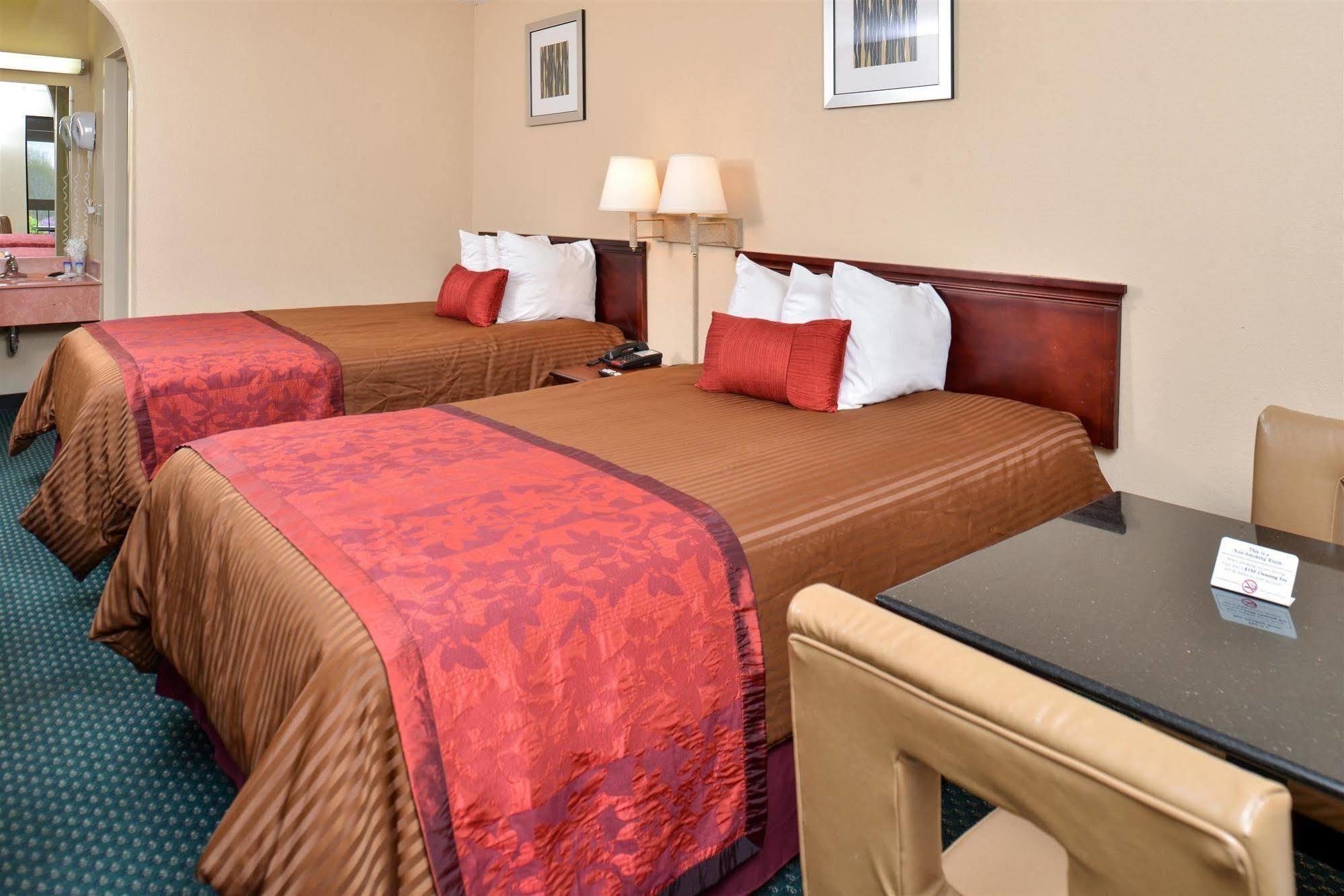 Econo Lodge Gainesville Luaran gambar