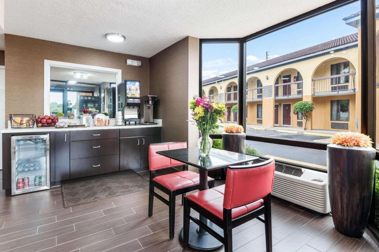 Econo Lodge Gainesville Luaran gambar