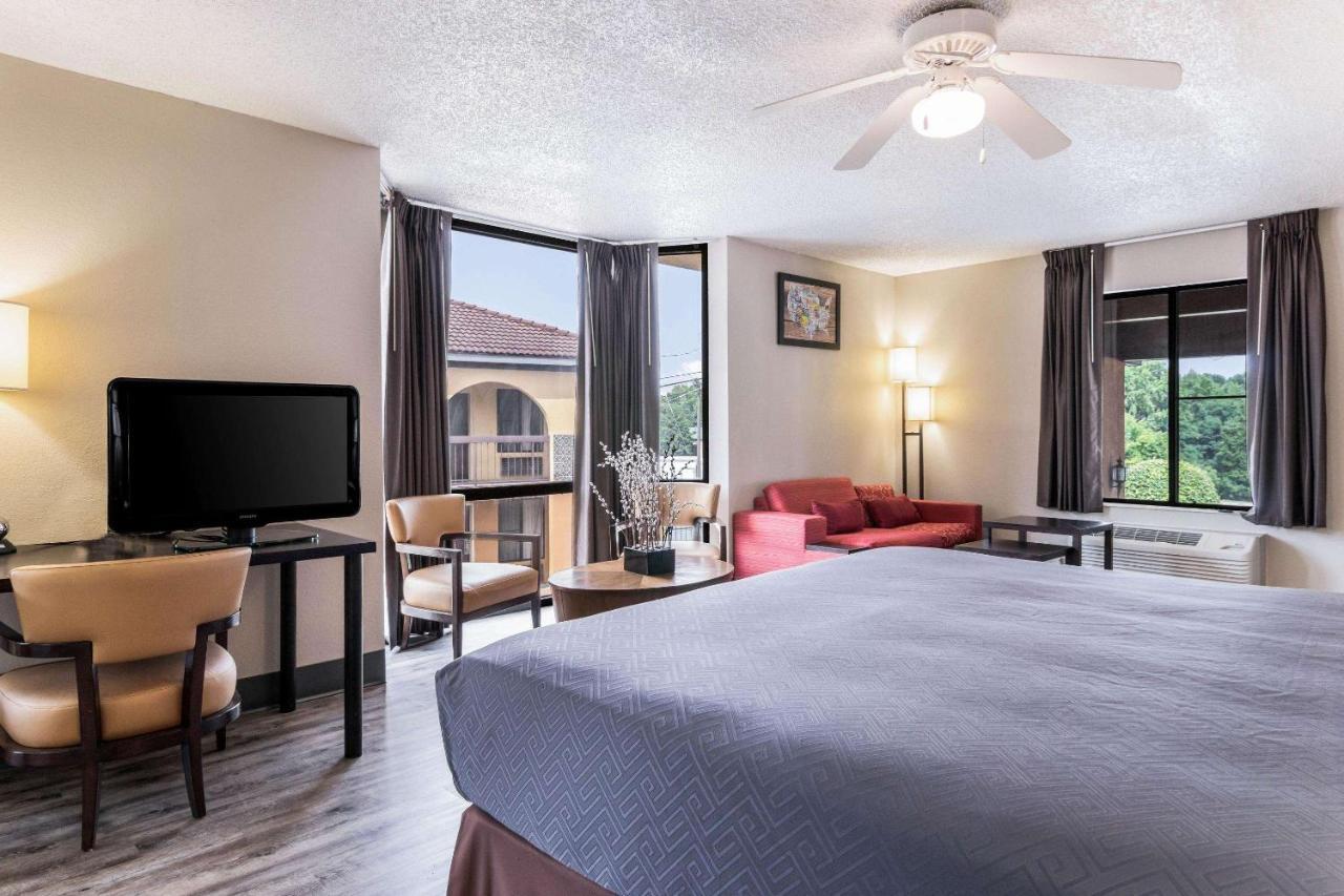 Econo Lodge Gainesville Luaran gambar