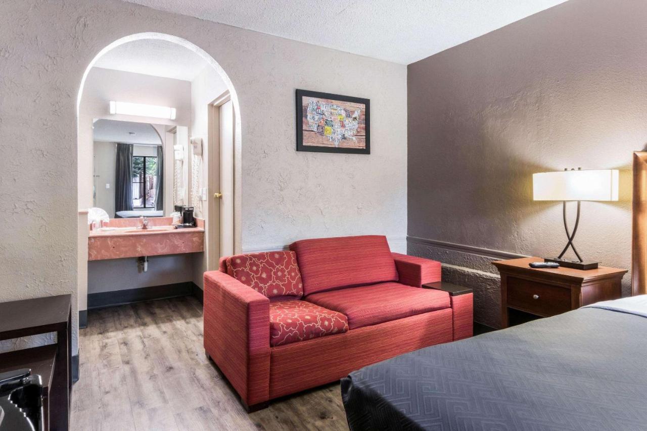 Econo Lodge Gainesville Luaran gambar